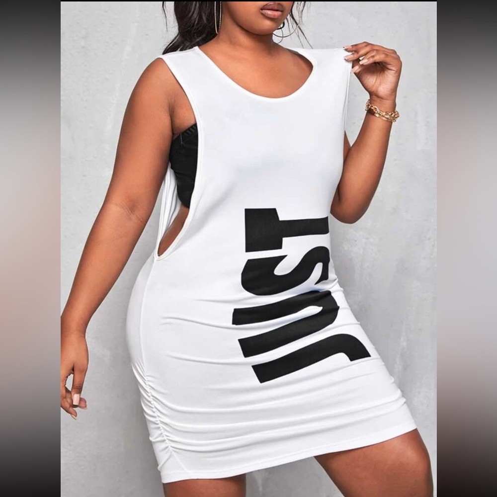 SHEIN Slayr Plus Letter Graphic Ruched Fitted Dress & Tube Top
